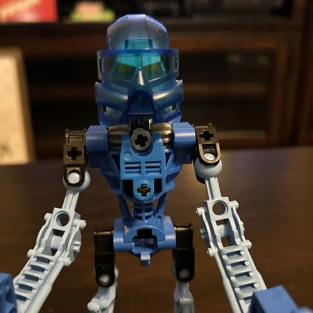 LEGO Bionicle Toa Gali 8533 Mata Original 2001 Figure Complete No Canister